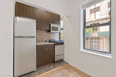 Main picture of 220 West 24th St