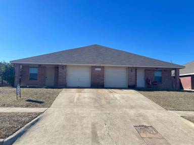 Main picture of 2803 Alma Dr