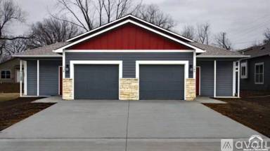 Main picture of 338 Minnesota St
