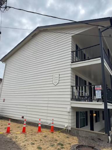 Main picture of 830 SW Grove St