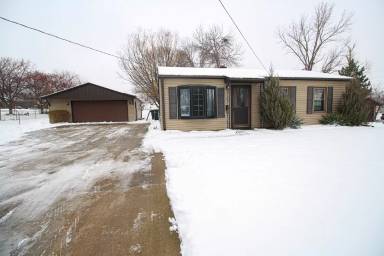Main picture of 5640 Vermont St SW