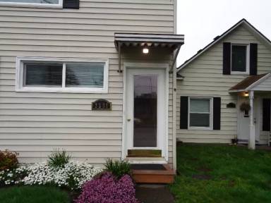 Main picture of 2501 Oakes Ave