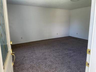 Main picture of 5835 Mountain View Dr