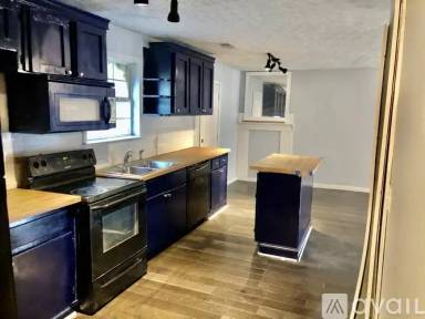 Main picture of 2618 Wren Cir