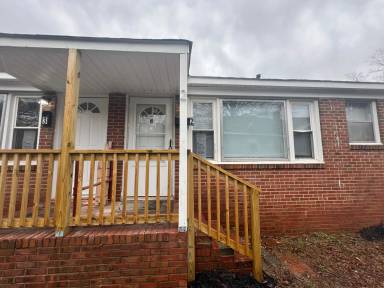 Main picture of 3113 Tuckaseegee Rd