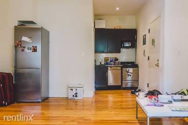 Main picture of 228 E 84th St