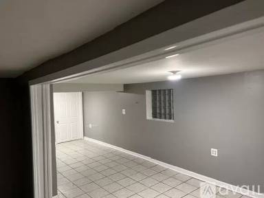 Main picture of 3421 W 51st St