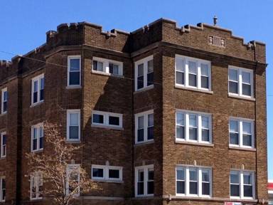 Main picture of 4811 N Ashland Ave