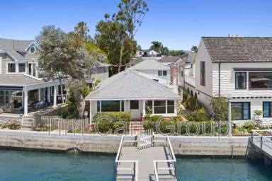Main picture of 112 S Bay Front