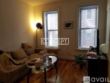 Main picture of 23 Cortes St