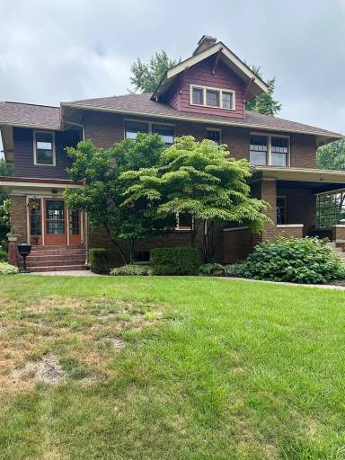 Main picture of 805 Central Ave
