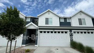 Main picture of 213 N Pier Ct