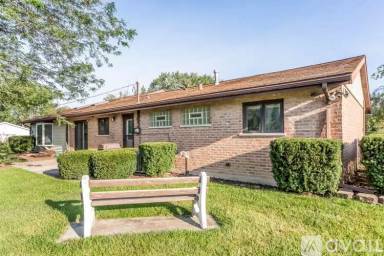 Main picture of 16401 Sherwood Dr