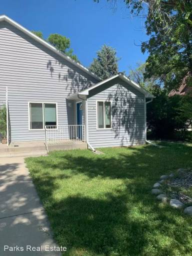 Main picture of 127 N 4th St