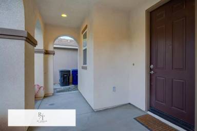 Main picture of 11170 Luke St