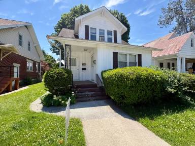 Main picture of 40 W Caracas Ave