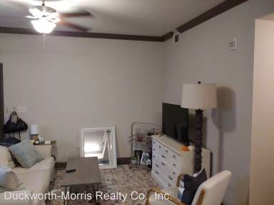Main picture of 1318 Cloverdale Rd