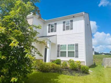 Main picture of 19 White Spruce Way