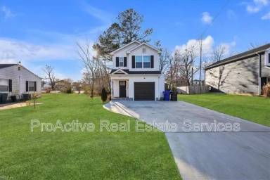 Main picture of 223 N 7th St