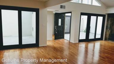 Main picture of 300 Walnut St