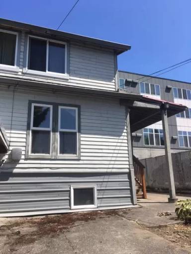 Main picture of 5634 Brooklyn Ave NE