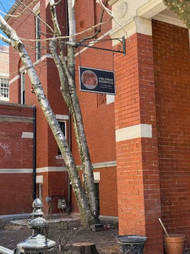 Main picture of 37 Kirk St