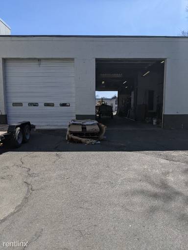 Main picture of 40 Tolland Stage Rd