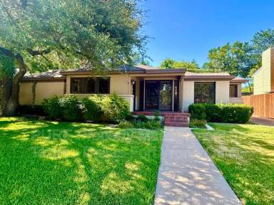 Main picture of 5721 El Campo Ave