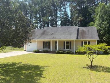 Main picture of 202 Cobblestone Ct