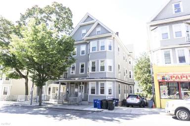 Main picture of 3147 Washington St