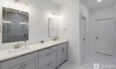 Main picture of 424 Summit Ridge Dr N