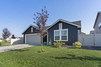 Main picture of 3795 E Berwick Dr