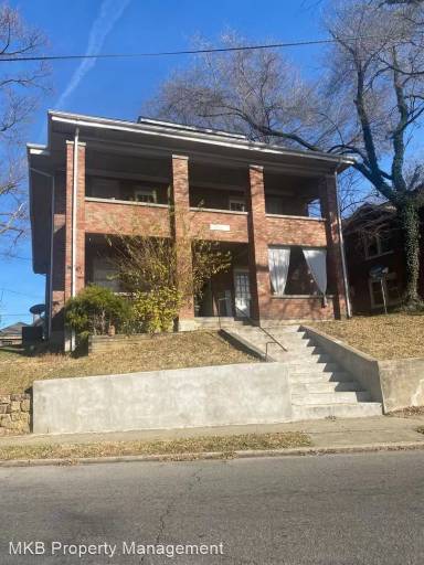 Main picture of 821 Ferdinand Ave SW