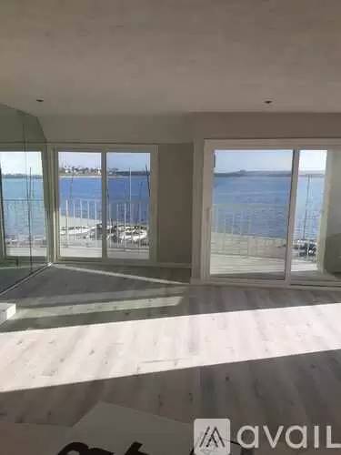 Main picture of 1251 Parker Pl