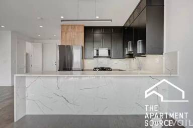 Main picture of 3008 W Belmont Ave