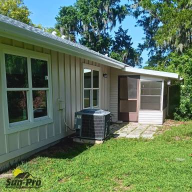 Main picture of 1032 W Samms Ave