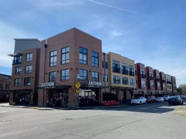 Main picture of 210 W Pioneer