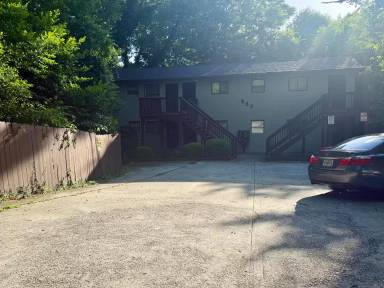 Main picture of 530 Lindsay St NW