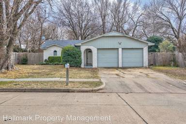 Main picture of 1106 Lois St