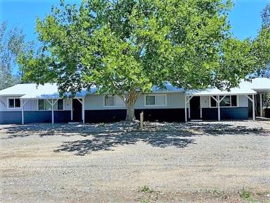 Main picture of 21077 4th St