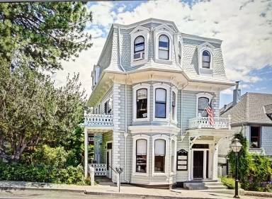 Main picture of 224 Main St