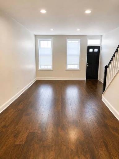 Main picture of 2871 Chatham St