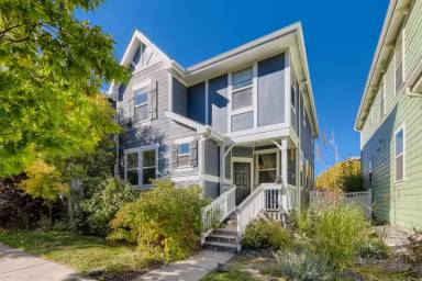 Main picture of 2629 Wabash St