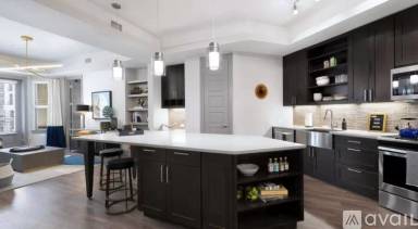 Main picture of 10901 Domain Dr