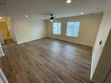 Main picture of 3812 E Rock Creek Rd