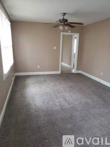Main picture of 470 Saint Charles St