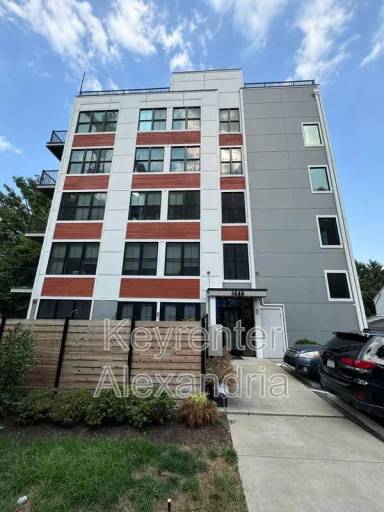 Main picture of 1245 N Pierce St