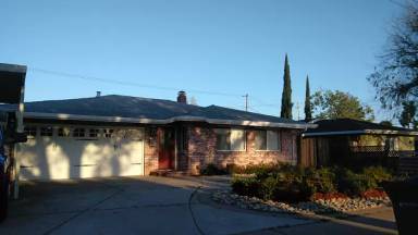 Main picture of 1699 White Oaks Rd