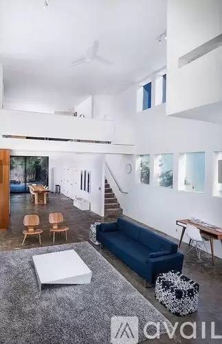 Main picture of 5264 N Williams Ave