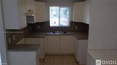 Main picture of 13950 NE 2nd Ave